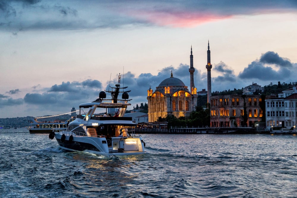 Why Bosphorus Yacht Tour