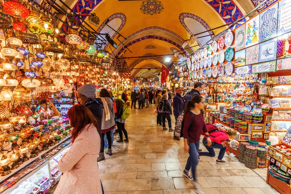 Istanbul's vibrant street markets