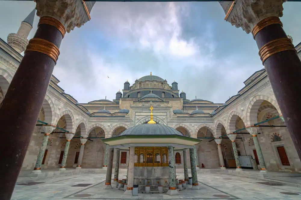 Best Places to Experience Ramadan in Istanbul